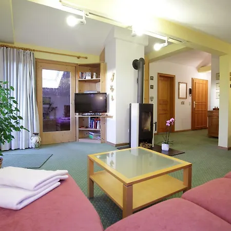 Haus Oberland *